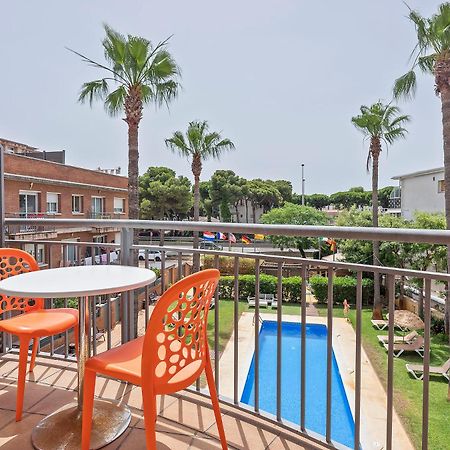 Apartamentos Velor Кастельдефельс Экстерьер фото