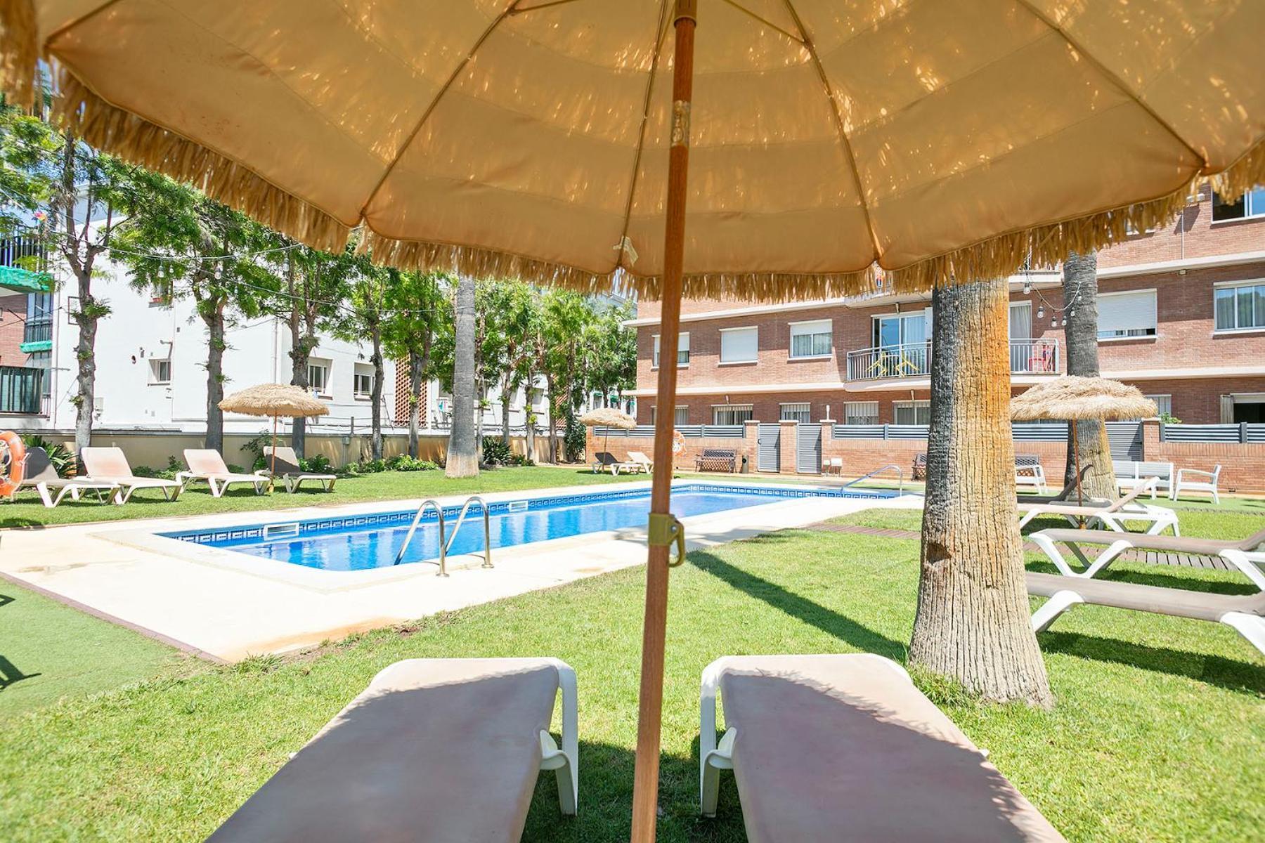 Apartamentos Velor Кастельдефельс Экстерьер фото