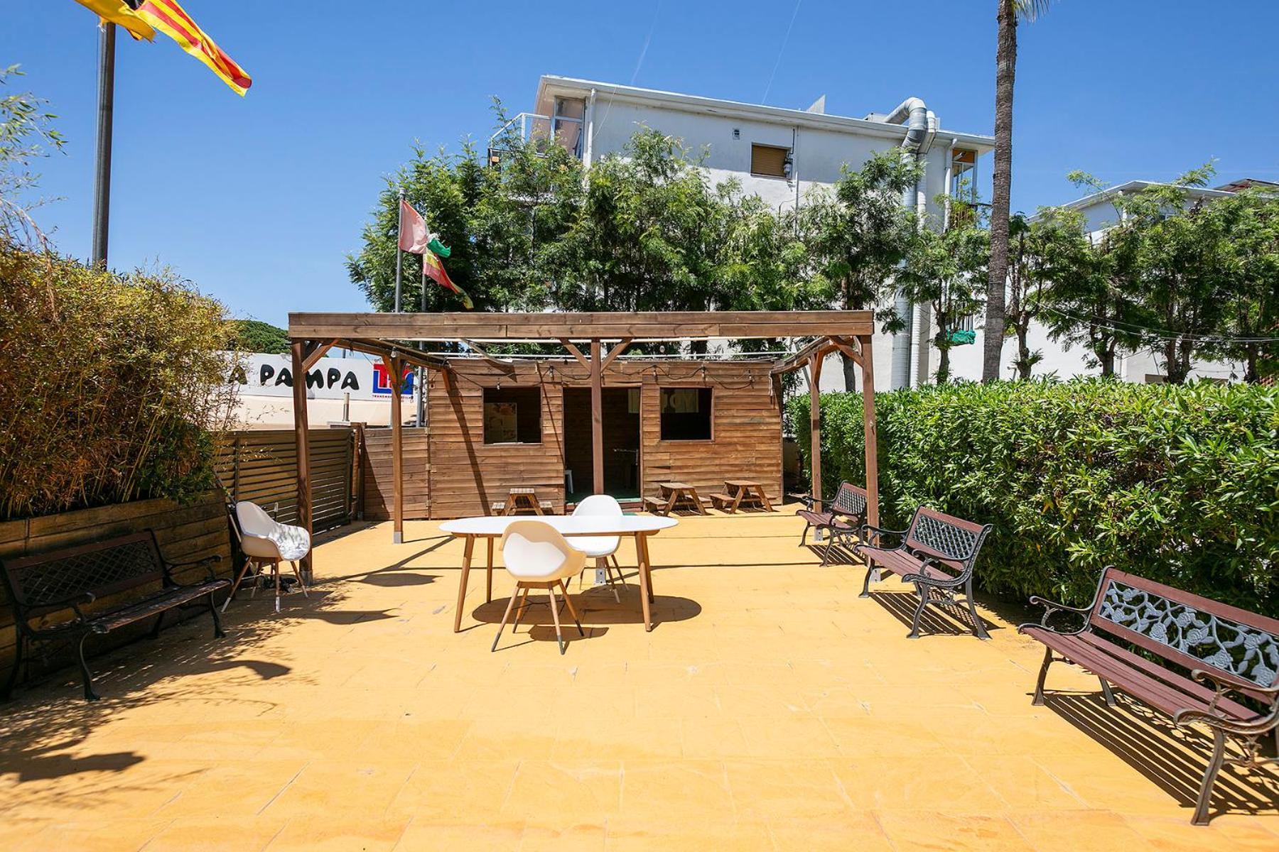 Apartamentos Velor Кастельдефельс Экстерьер фото