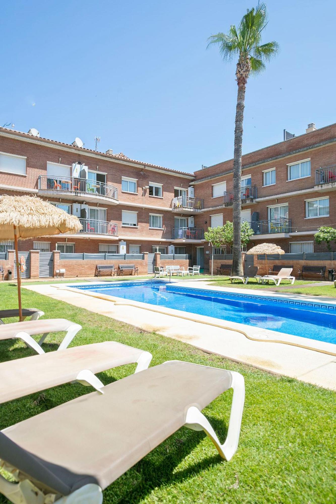 Apartamentos Velor Кастельдефельс Экстерьер фото