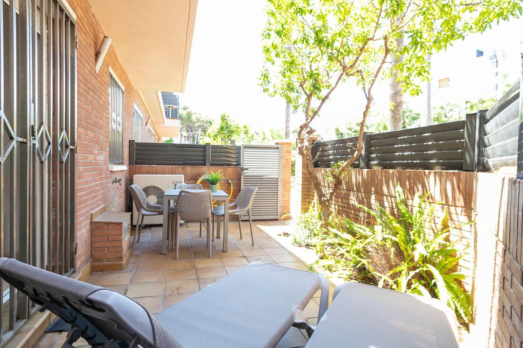 Apartamentos Velor Кастельдефельс Экстерьер фото